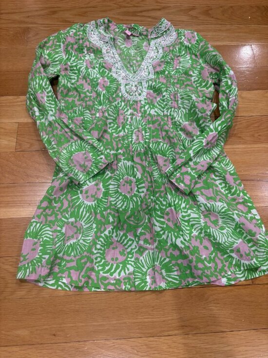 Lilly putilizer Dresses & Skirts - Lilly putilizer Size Extra Small (XS) Embellished Tunic Dress with Animal Print